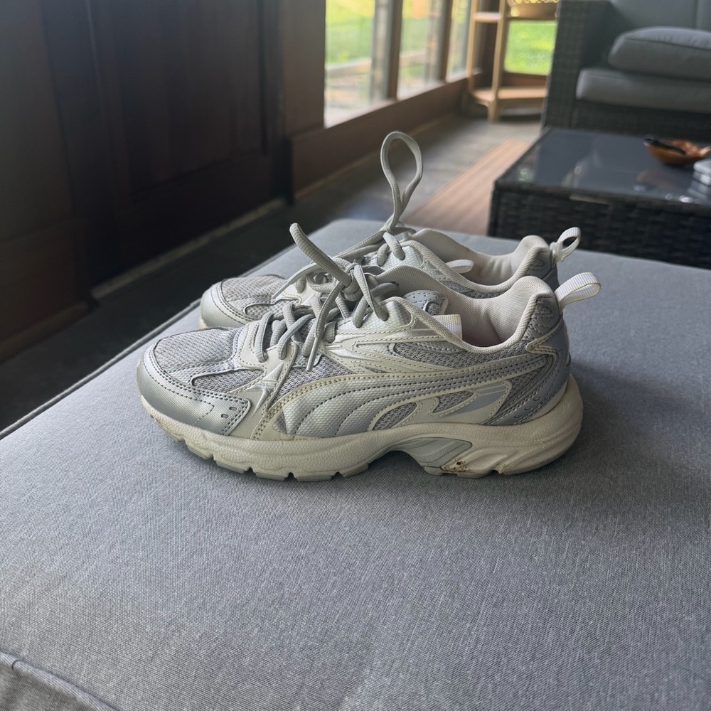 Puma Silver athletic Sneaker